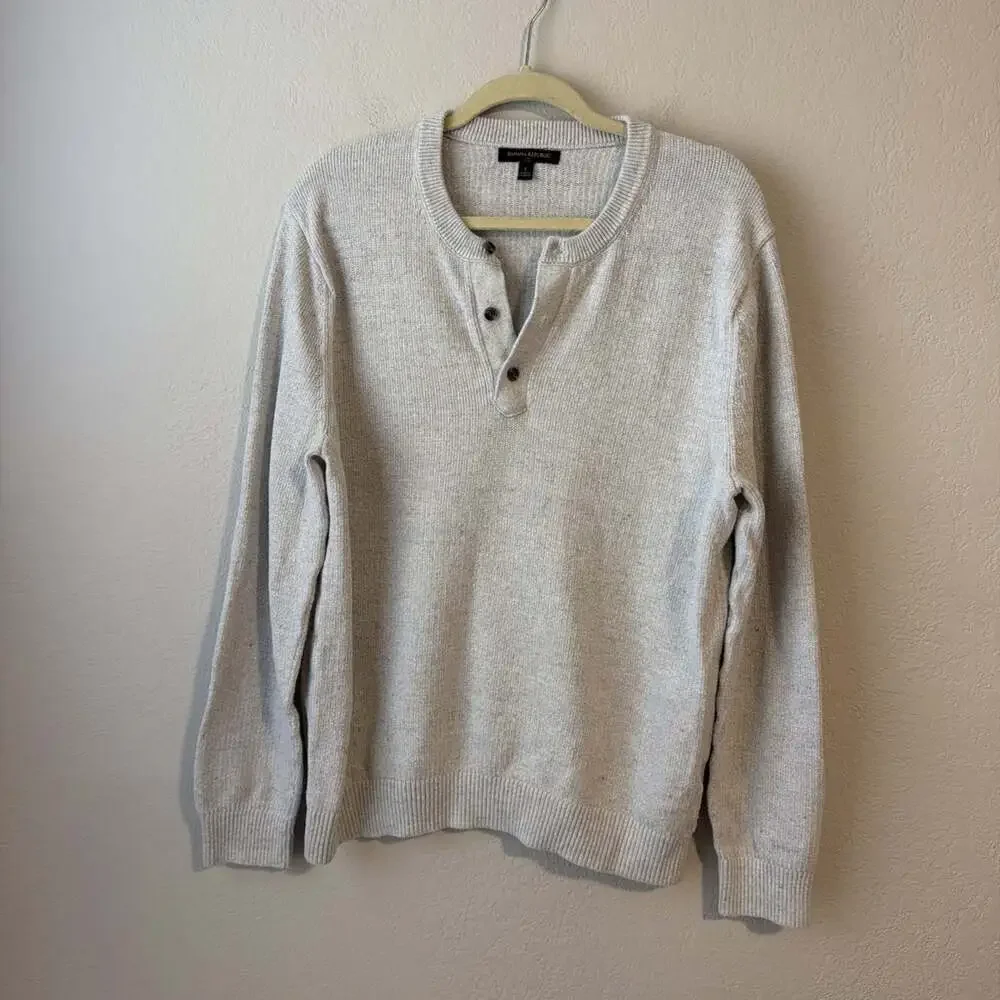 Banana Republic Textured Henley Shirt Mens L Gray Knit preppy coastal style